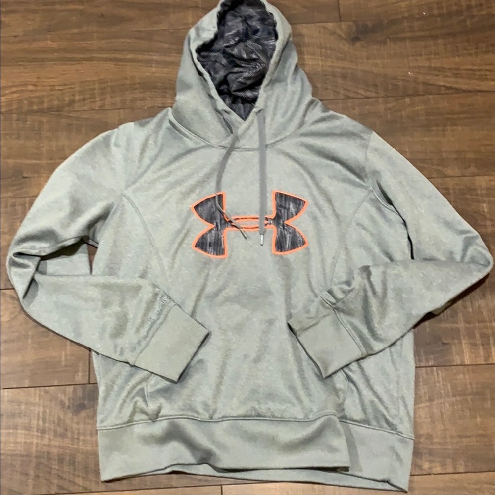 Under Armour hoodie